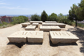 Monumento en el monte Carmelo: "El orden de hoy es el desorden del mañana".